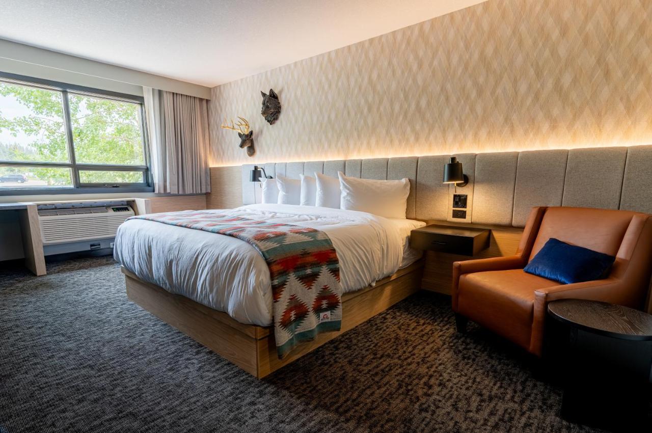 Mtn House By Basecamp Hotel Canmore Ngoại thất bức ảnh