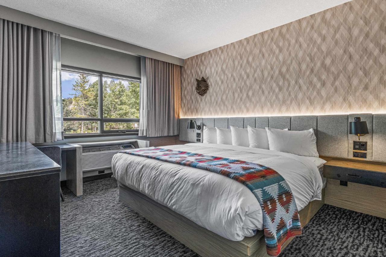 Mtn House By Basecamp Hotel Canmore Ngoại thất bức ảnh