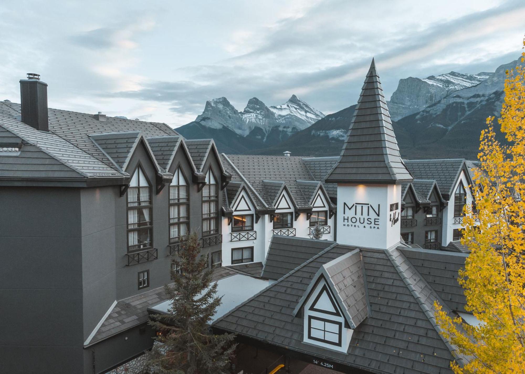 Mtn House By Basecamp Hotel Canmore Ngoại thất bức ảnh