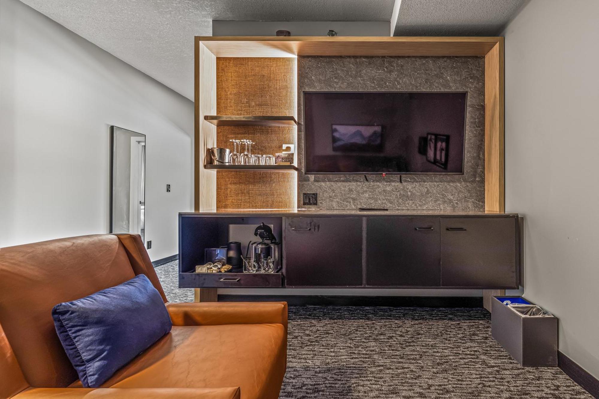 Mtn House By Basecamp Hotel Canmore Ngoại thất bức ảnh